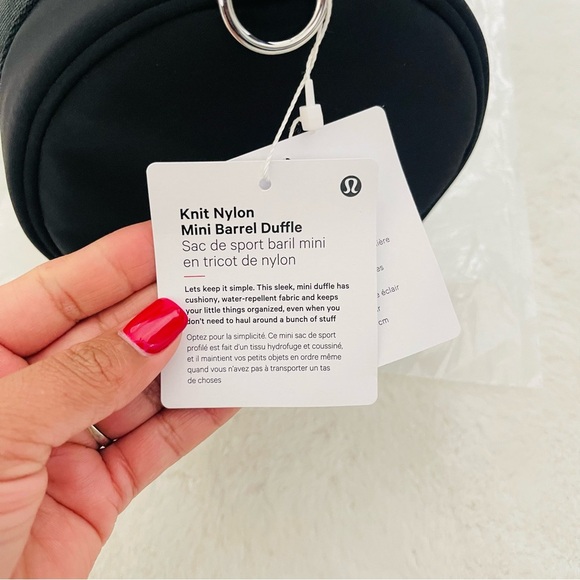 Lululemon Mini Black Barrel Duffle Bag - Picture 9 of 11